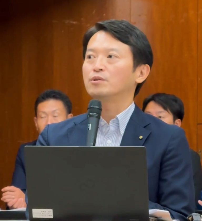 12026301-EDF5-484C-AC72-00492524D80B