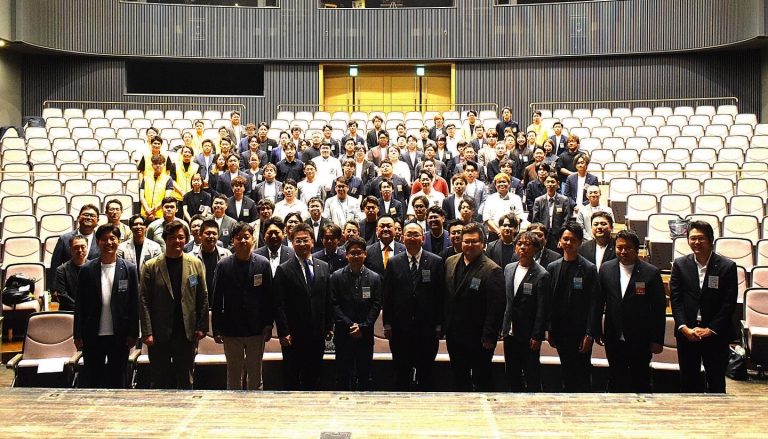 7BAB1B15-3C0A-4108-9949-FE5D6C9CC133