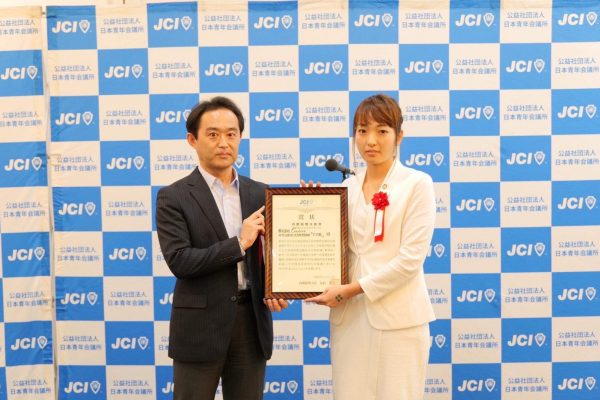 70c4ce90c4f98713b6607f441f1840b7-600×400