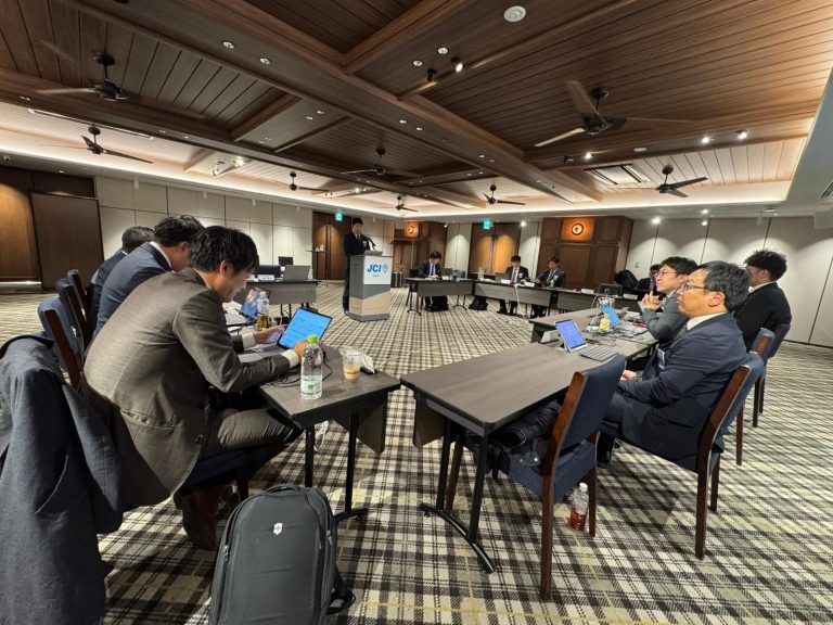 LINE_ALBUM_「第11回会務役員会議」_241224_4